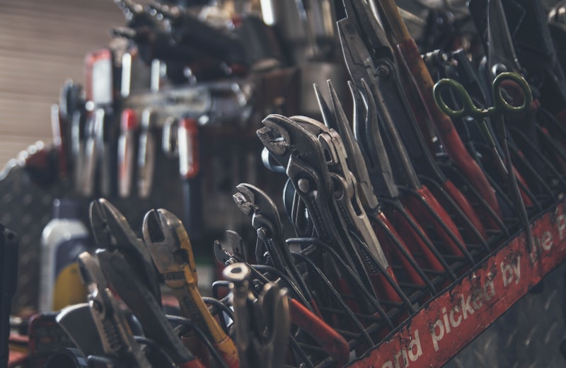 Outils de plomberie et furet